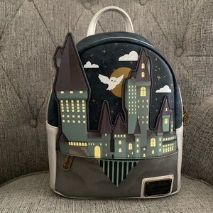Harry Potter Hogwarts Loungefly Mini Backpack